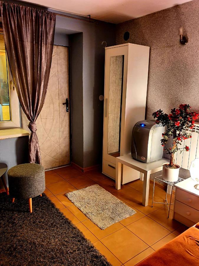 Agroturystyka Uniejow Εξωτερικό φωτογραφία